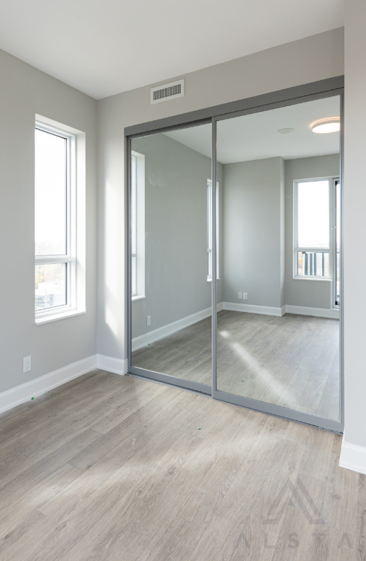 Aluminum Closet Doors detail 2