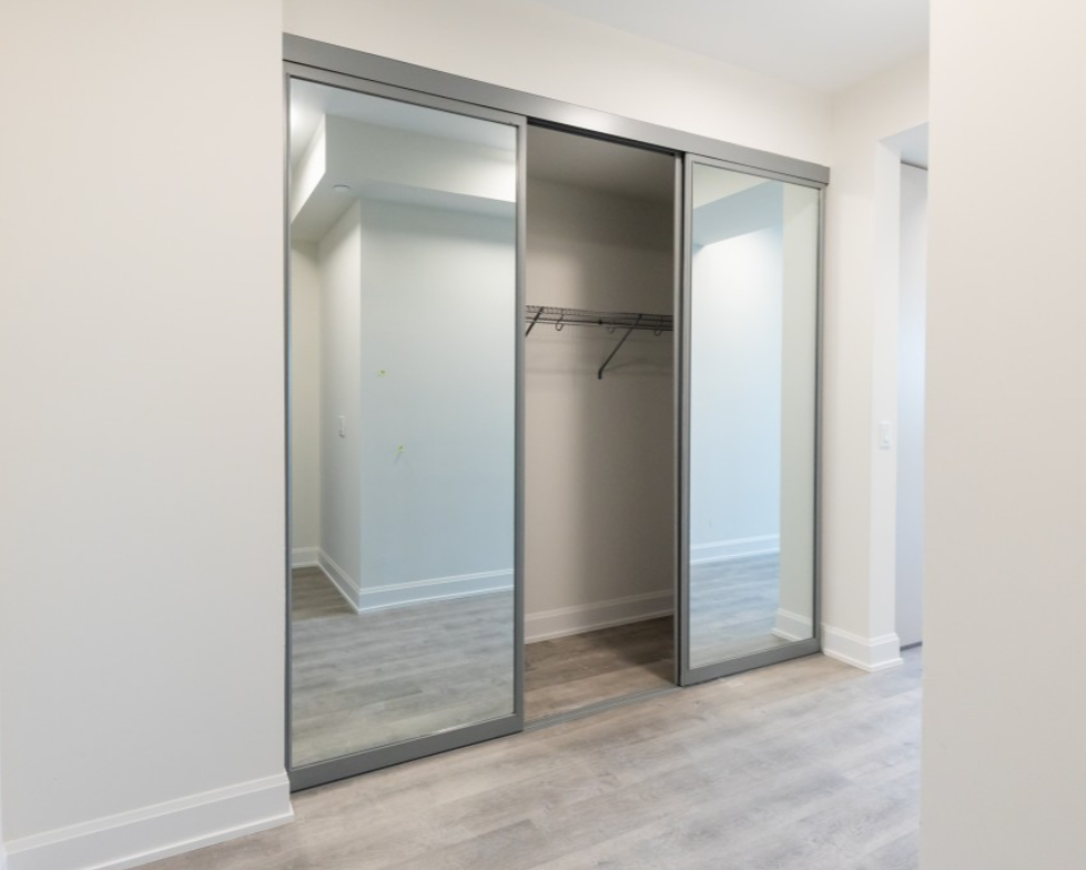Aluminum Closet Doors
