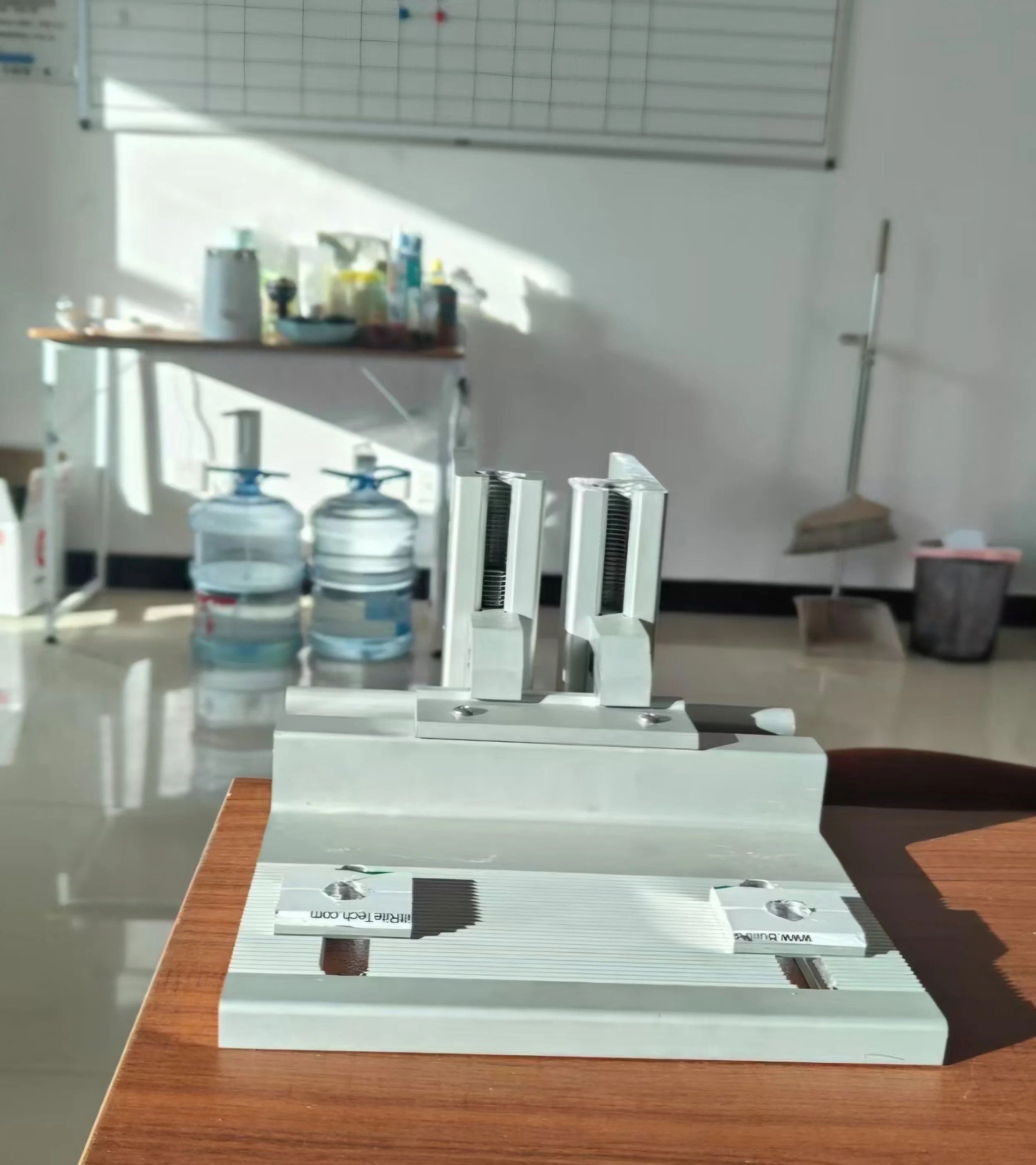 Custom Mounted Brackets 14